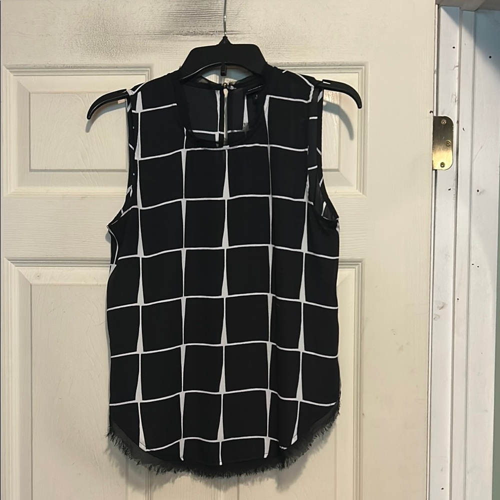 Who What Wear Black and White Plaid Windowpane Sleeveless Top Size Small